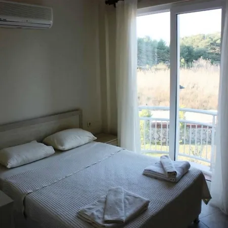 Sunset Beach Club 1 Bedroom Apt 费特希耶
